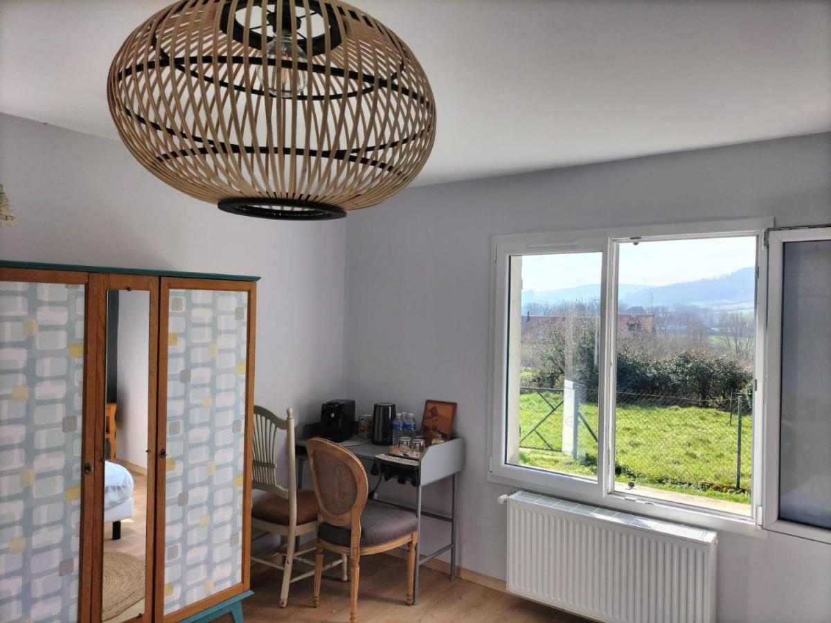 Agreable Chambre Meublee, Vue Sur La Vallee De L'Auxois Villy-en-Auxois Exterior foto